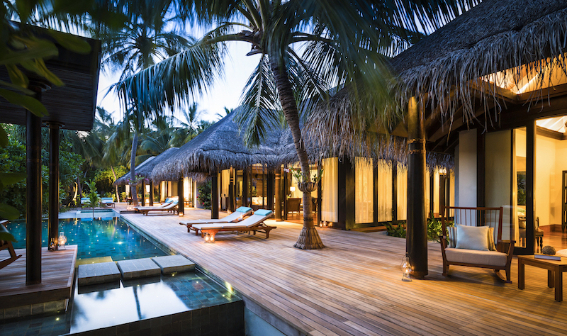 Three Bedroom Beach Pool Residence, Anantara Kihavah Villas