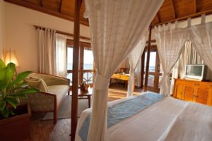 Honeymoon Water Villa, Vilu Reef Beach & Spa Resort